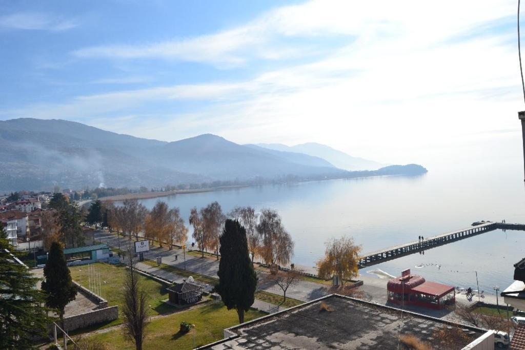 Ristevski Apartments Ohrid Exterior photo